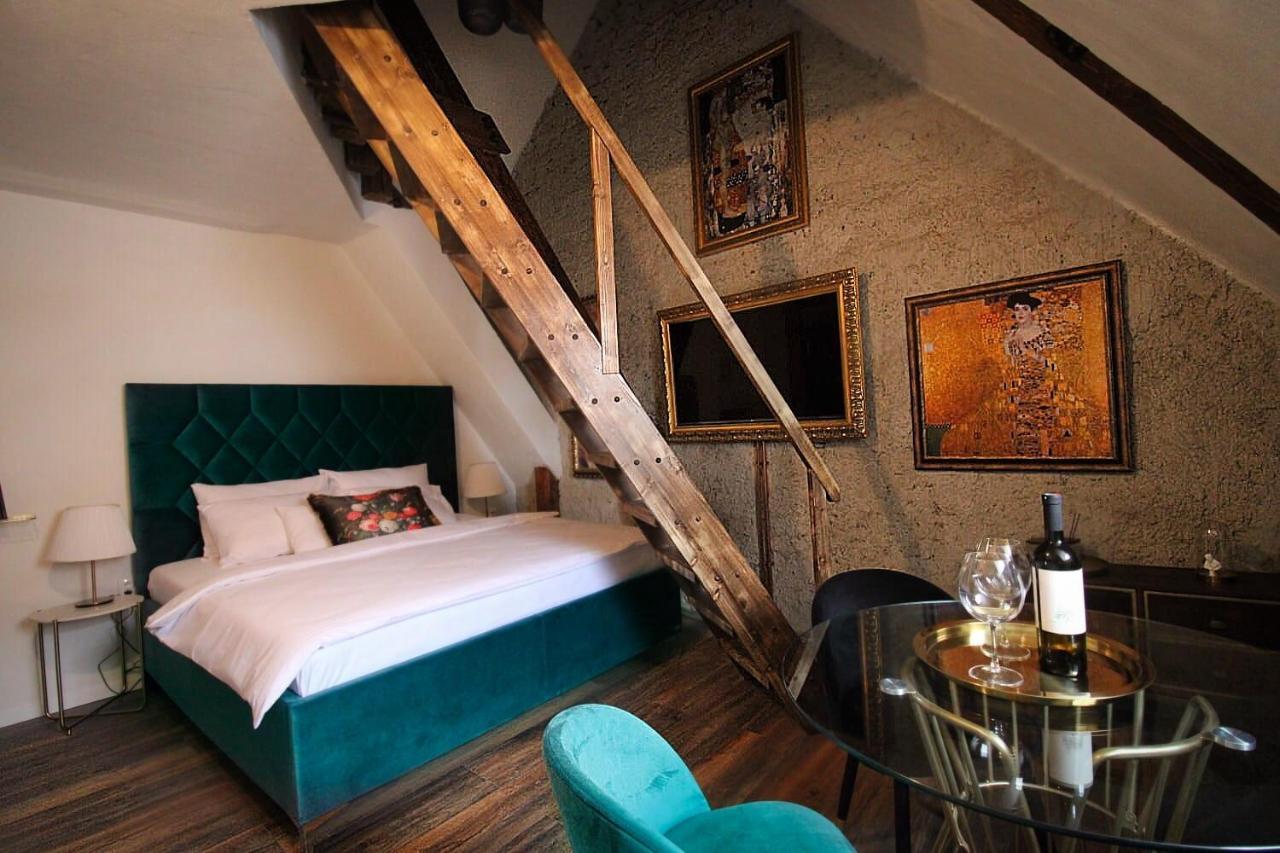 Madam S Boa Appartement Banská Štiavnica Buitenkant foto