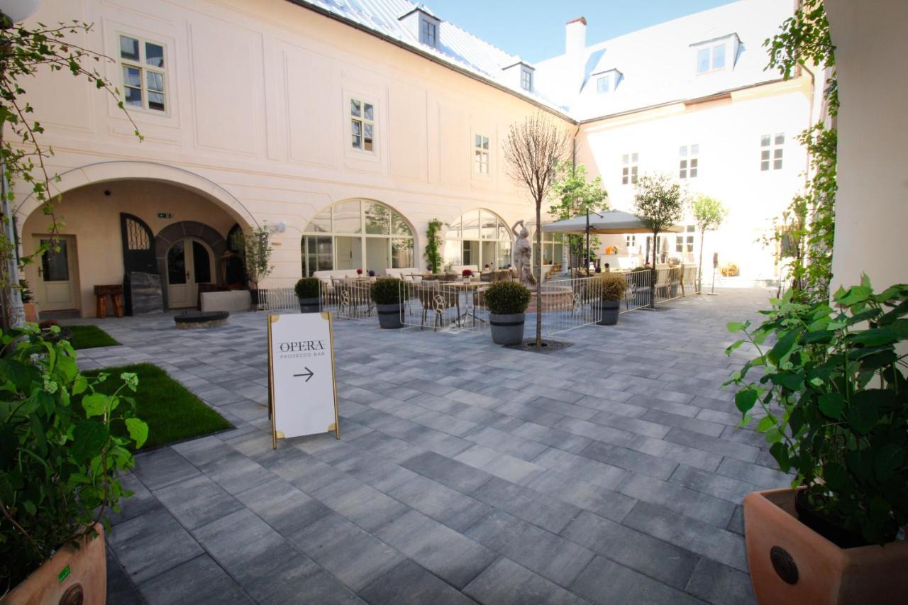 Madam S Boa Appartement Banská Štiavnica Buitenkant foto